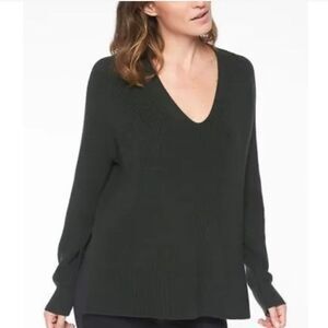 Athleta Switchback Pullover Sweater size XS Green